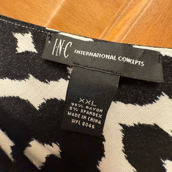 INC - Maxi Dress Black/White size XXL - Picture 2 of 3